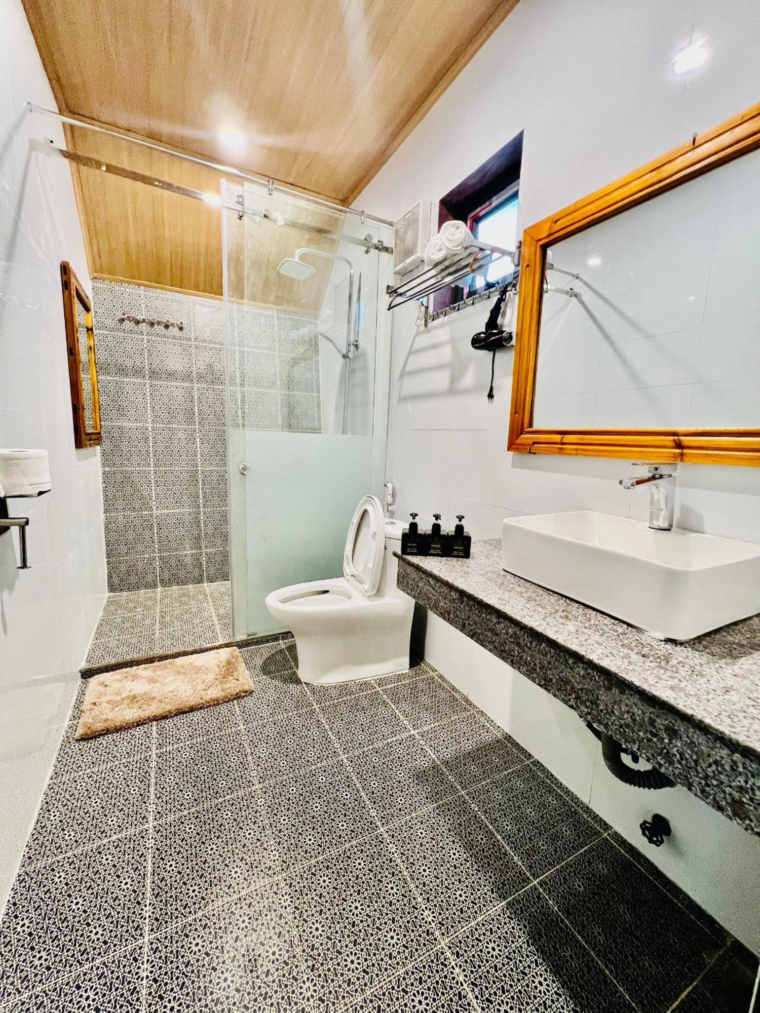 Tropical Valley Homestay - Villas Phong Nha Eksteriør billede